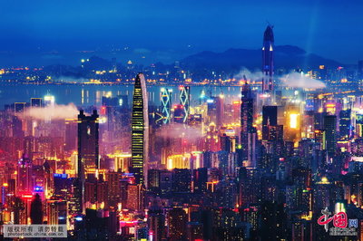 深圳经济特区成立35周年 多角度看深圳第一高楼[组图]